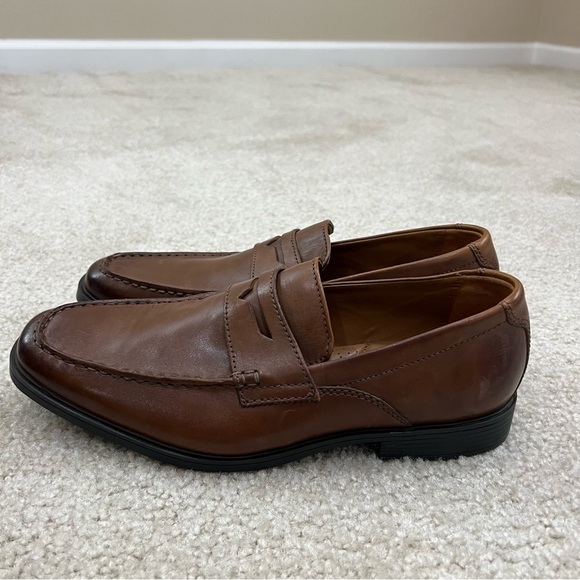 Clarks Collection Men Brown Cushion Toe Tilden Way Leather Loafers Shoes Men 9, - Picture 1 of 16